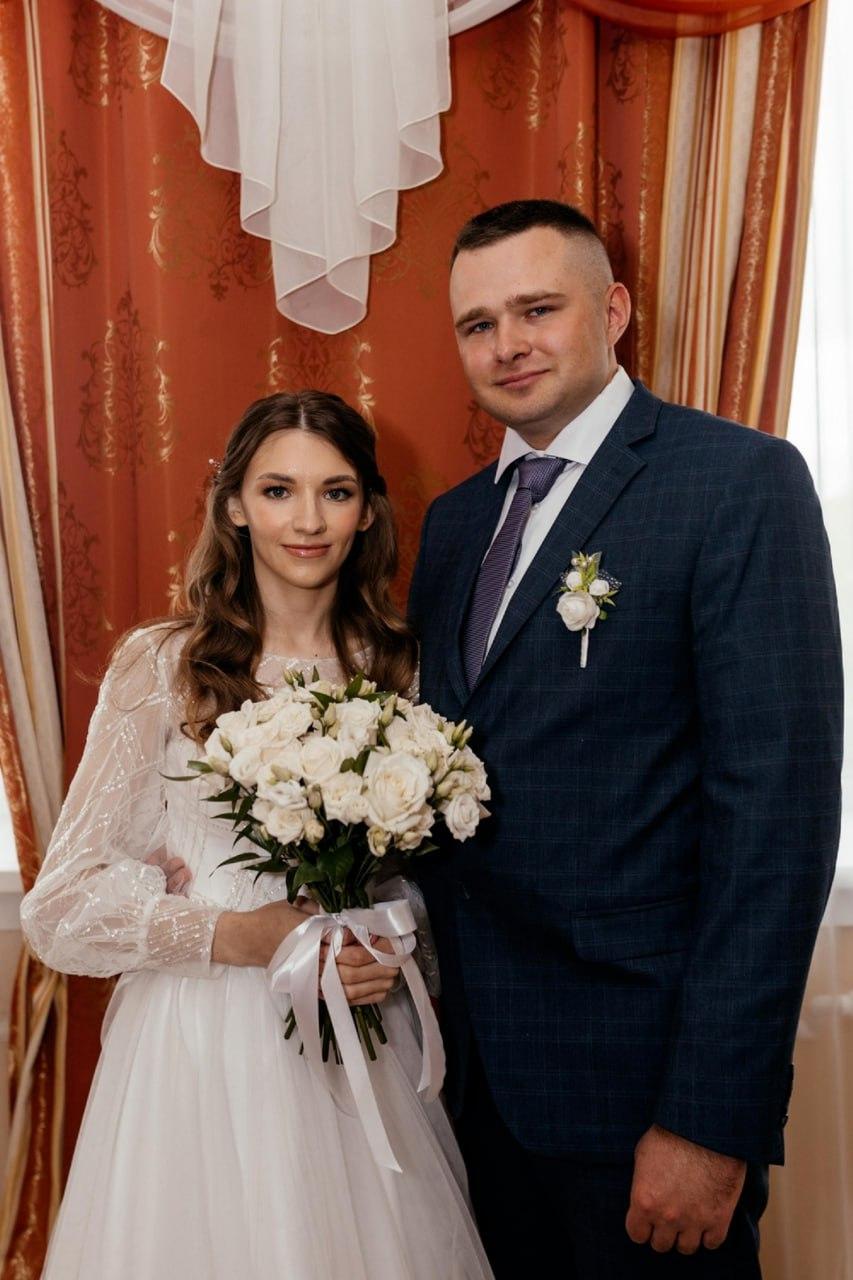 Фото В Новосибирске опубликованы фотографии молодоженов в 2024 году 4